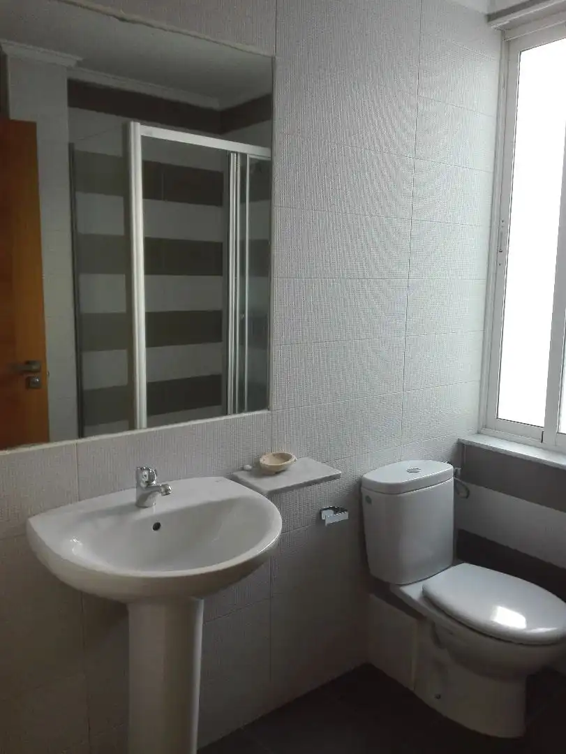 Bathroom of Flat for rent in Salamanca  with Heating, Parquet flooring and Furnished