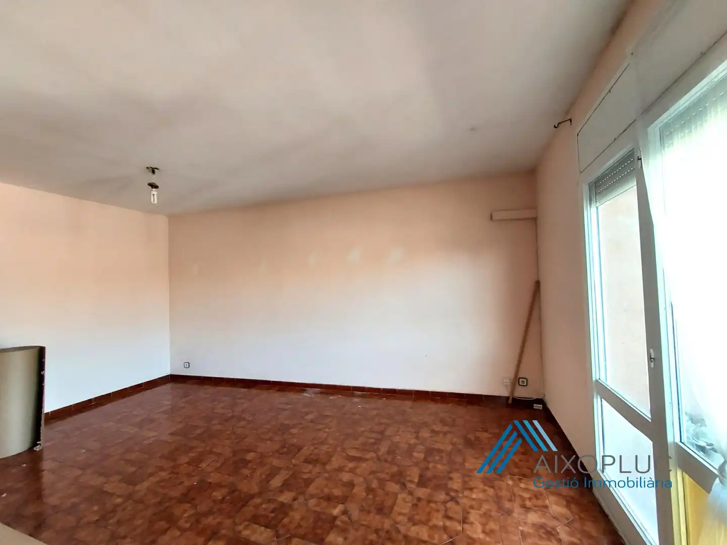 Wohnzimmer von Wohnung zur Miete in Sant Martí Sarroca