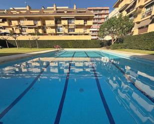 Swimming pool of Flat to rent in Vilassar de Mar  with Air Conditioner, Heating and Private garden