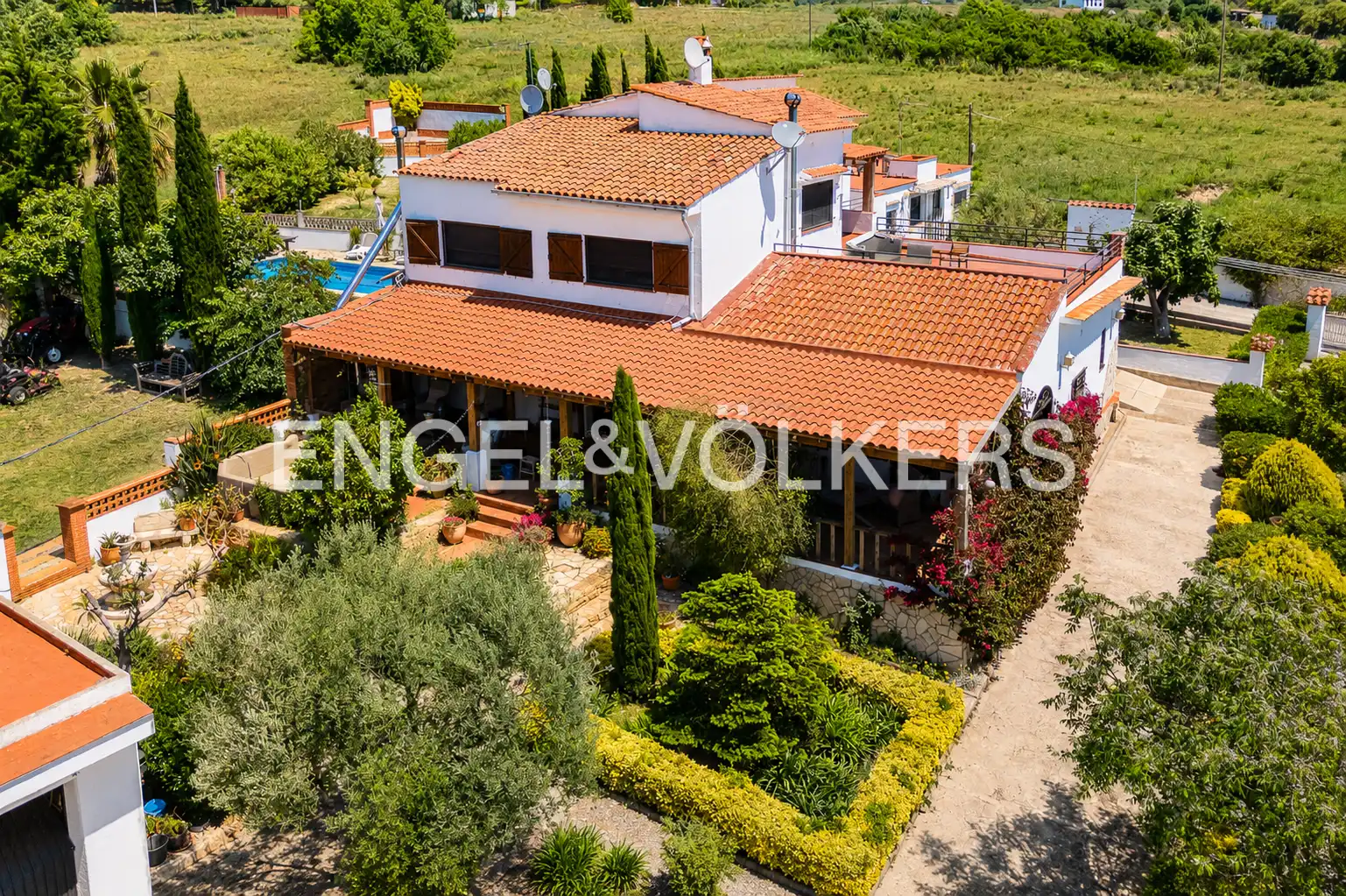 Vista exterior de Casa o xalet en venda en Tordera amb Aire condicionat, Calefacció i Jardí privat