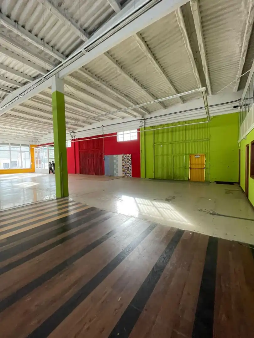 Industrial buildings for rent in Betanzos