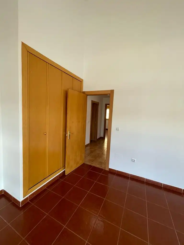 Casa adosada en venda a Calle Ria de Muros, 28, Ribera de Molina - Torrealta