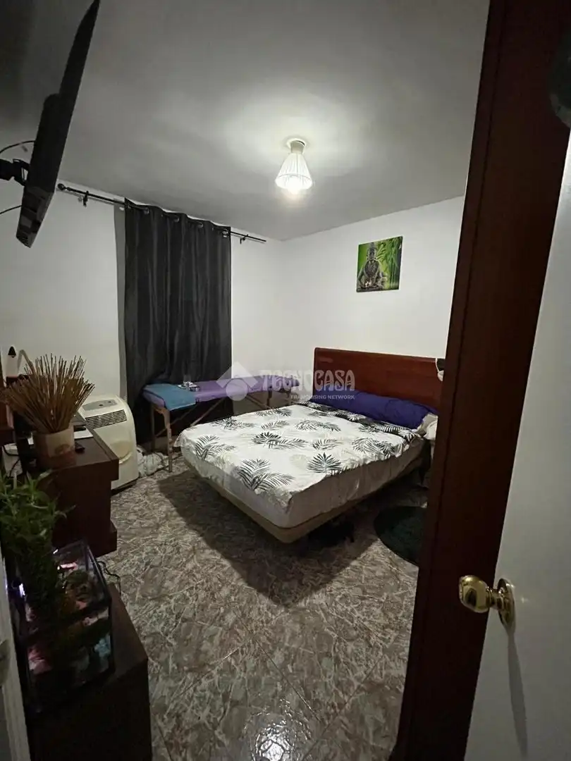 Bedroom of Flat for sale in Sevilla