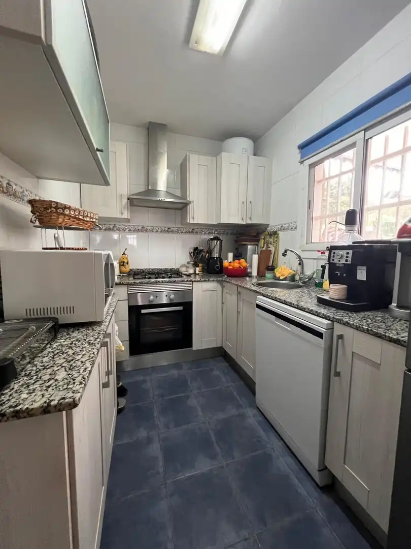 Küche von Haus oder Chalet zum Verkauf in Llíria mit Klimaanlage, Heizung und Privatgarten