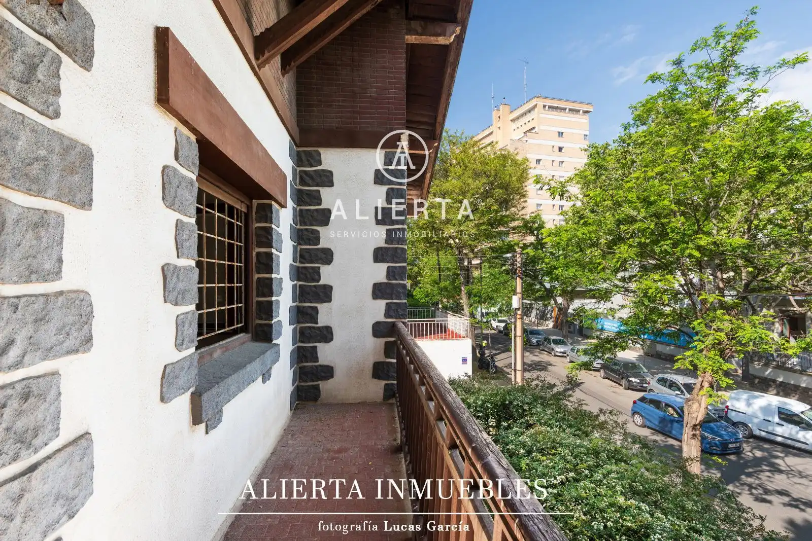 Vista exterior de Casa o chalet en venta en Zaragoza con Calefacción y Terraza