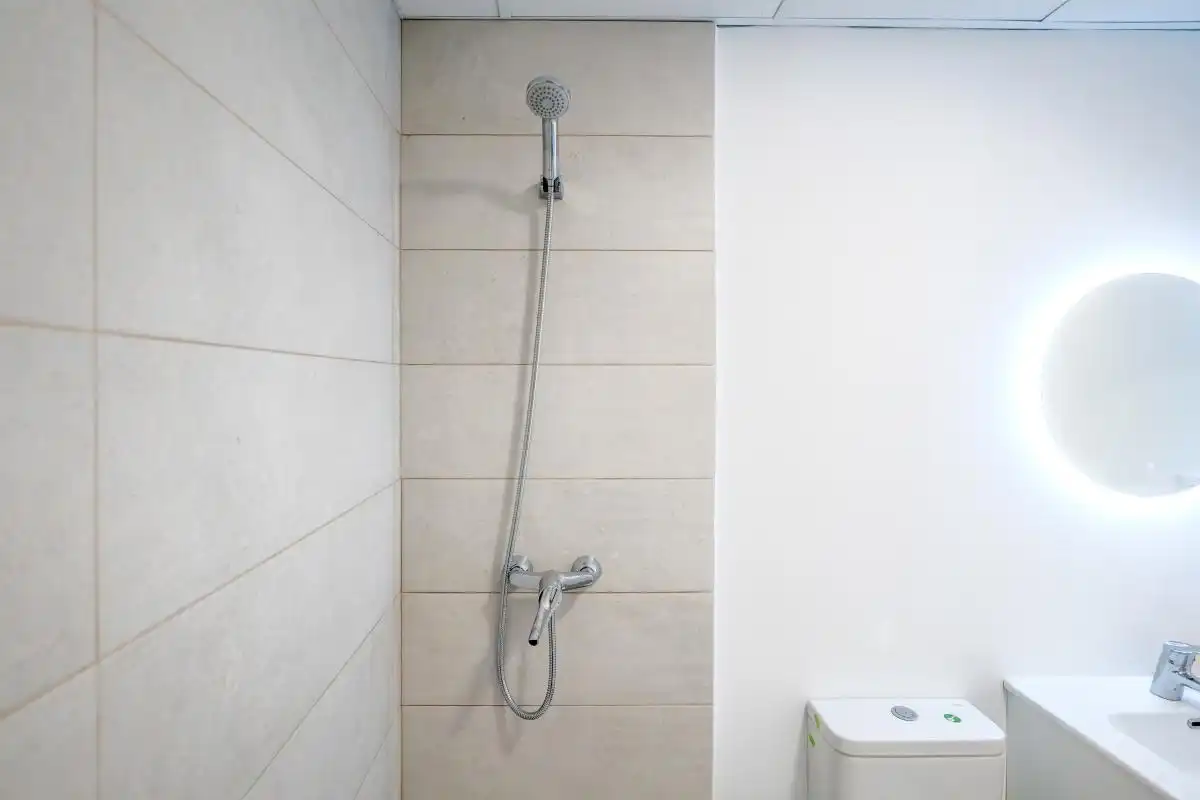 Badezimmer von Erdgeschoss zum Verkauf in Pozuelo de Alarcón mit Klimaanlage und Heizung