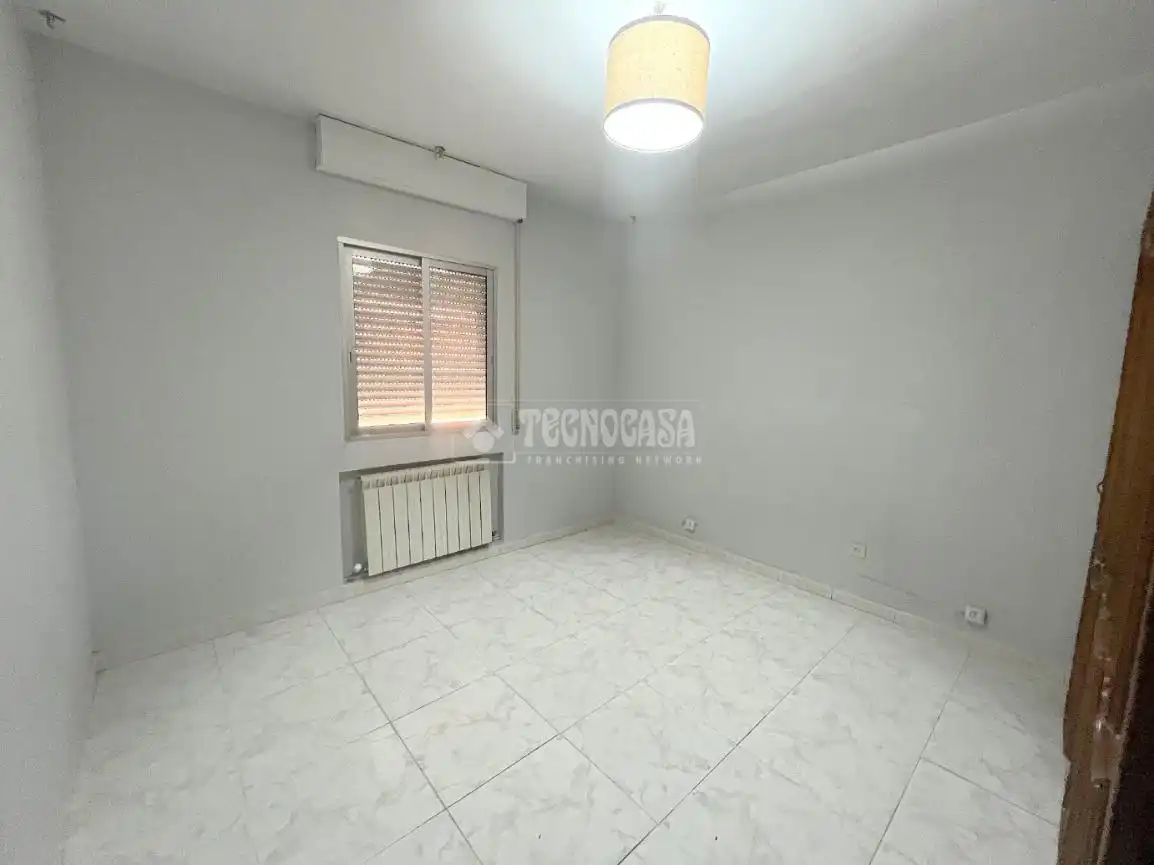 Bedroom of Flat for sale in Leganés  with Air Conditioner, Heating and Terrace