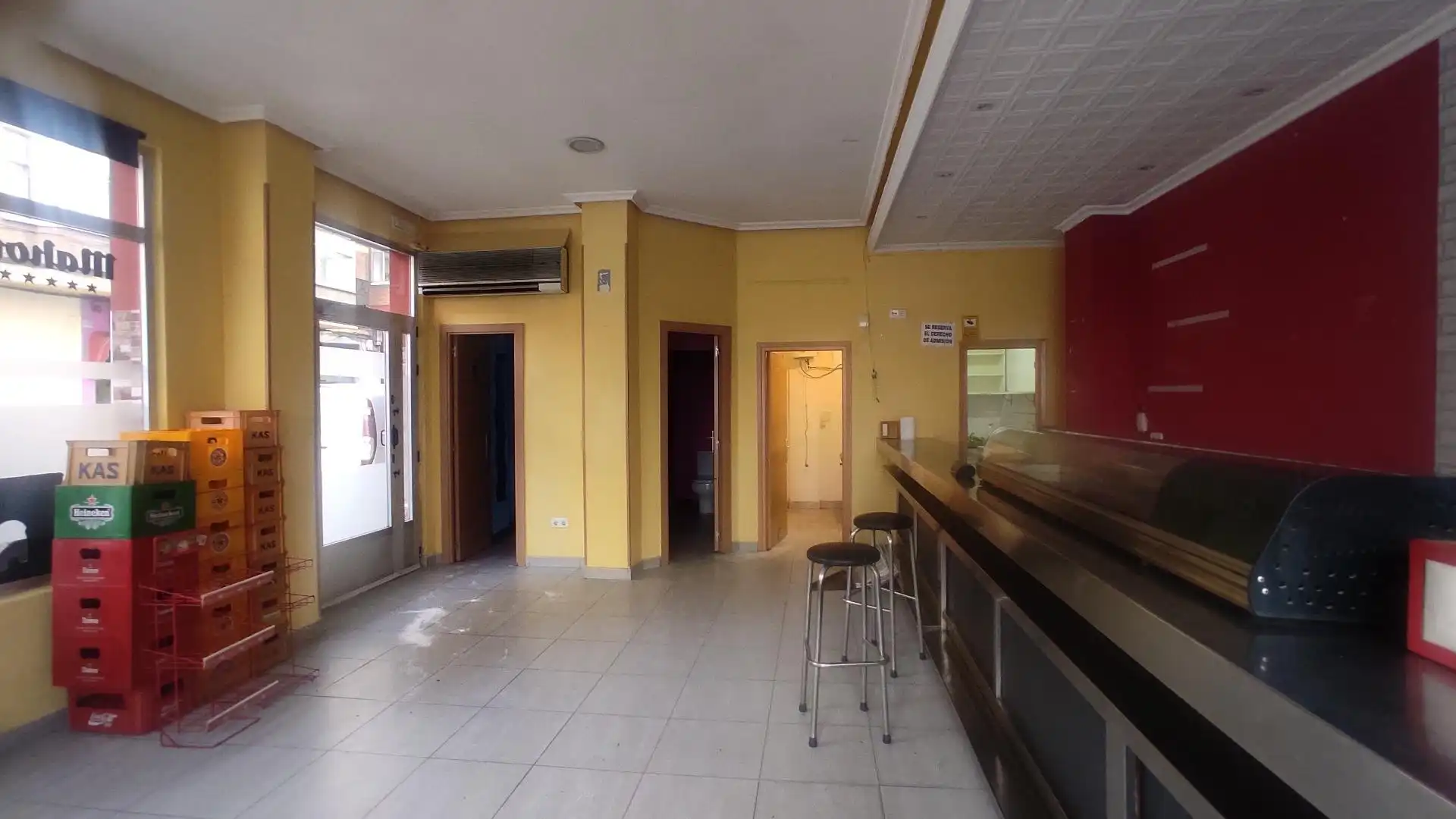 Local de lloguer a Calle de Joaquín María Jalón, La Rubia
