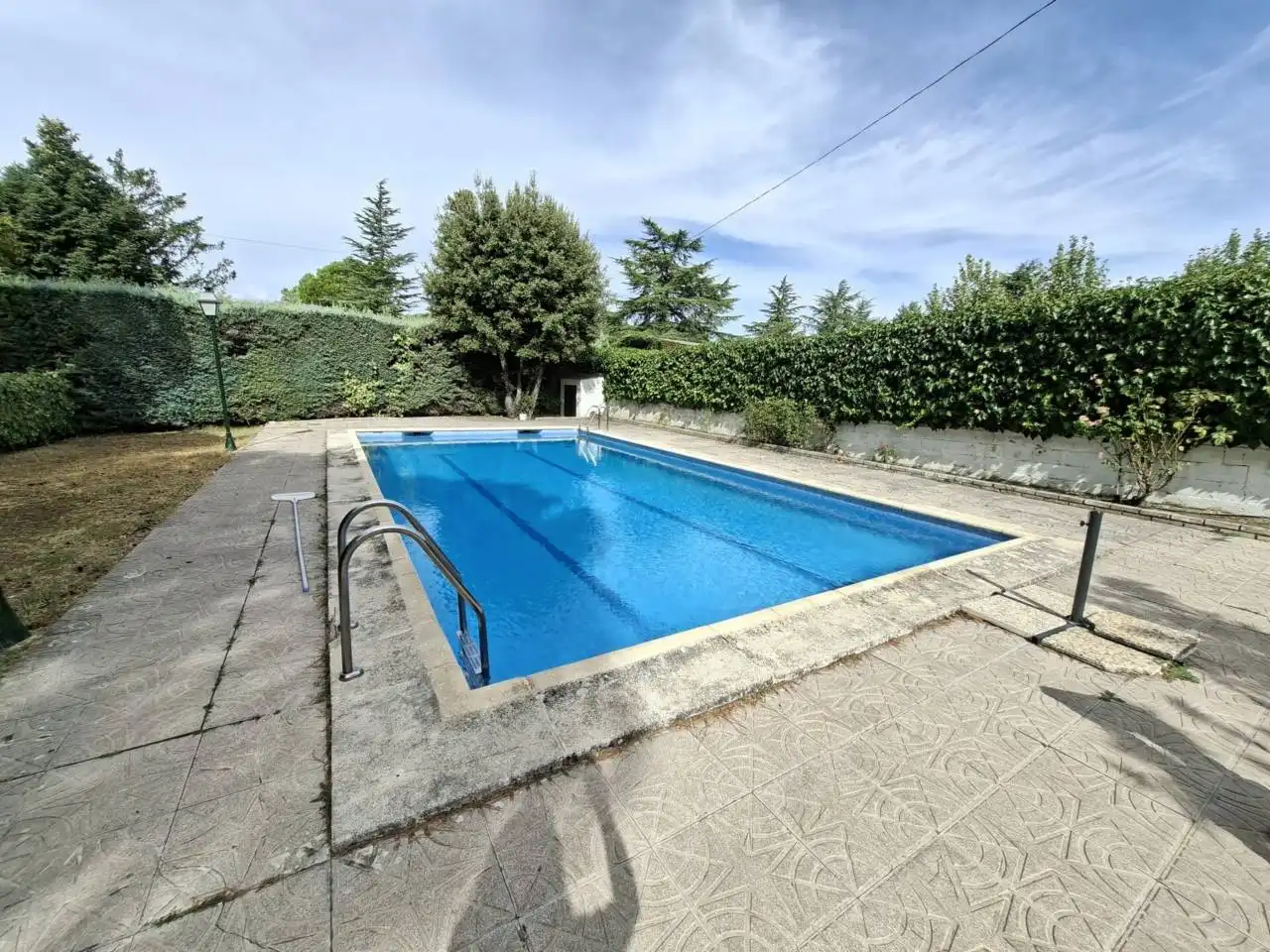 Piscina de Casa o xalet en venda en Moralzarzal amb Calefacció, Jardí privat i Terrassa