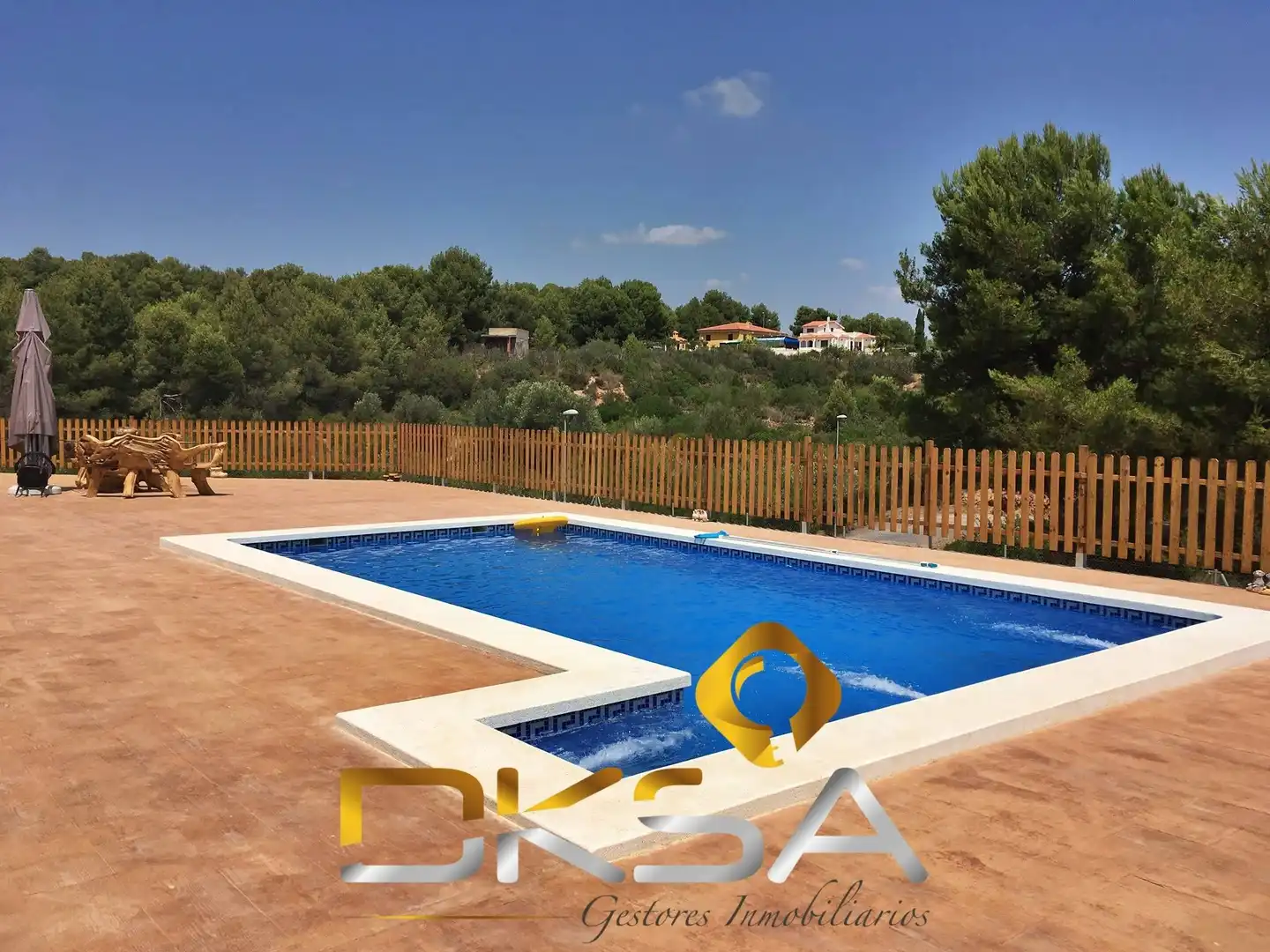 Villa con piscina in vendita a Polígono POLIGONO 15