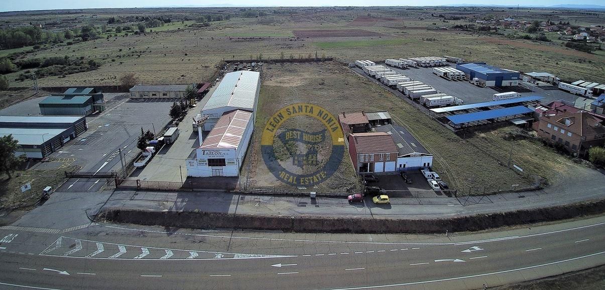 Vista exterior de Terreny industrial en venda en Chozas de Abajo
