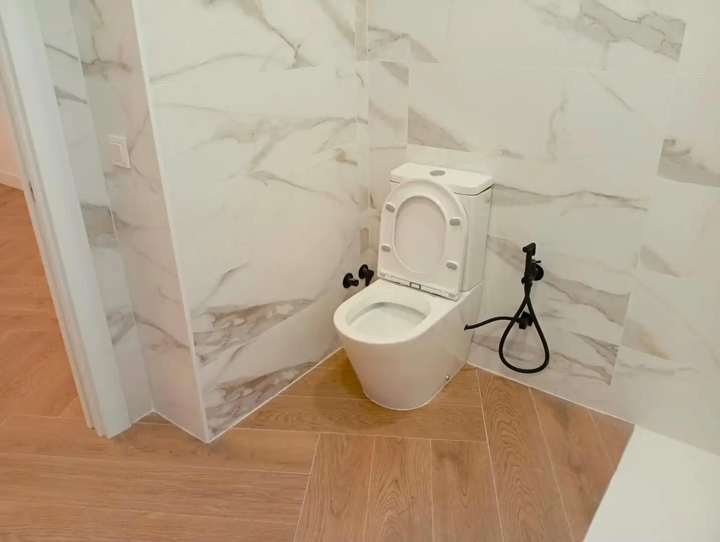 Badezimmer von Wohnungen zum Verkauf in Gijón  mit Heizung, Ofen und Waschmaschine