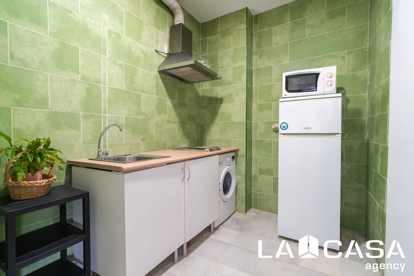Cocina de Piso en venta en Dos Hermanas con Aire acondicionado y Terraza