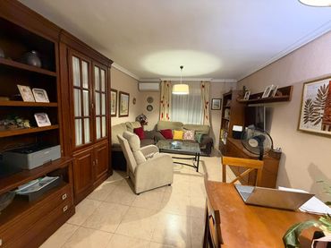 Flat with garden for sale in Centro