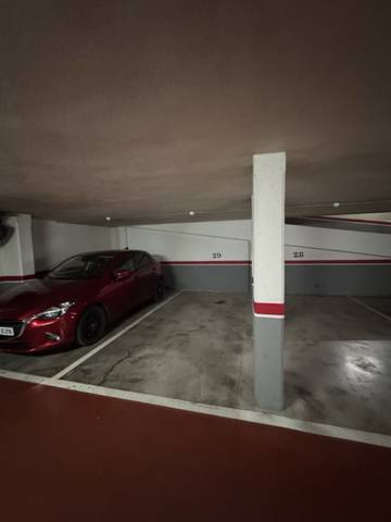 Garaje en Alquiler en Passeig del Riu Nil, 32 en Parque Sensal