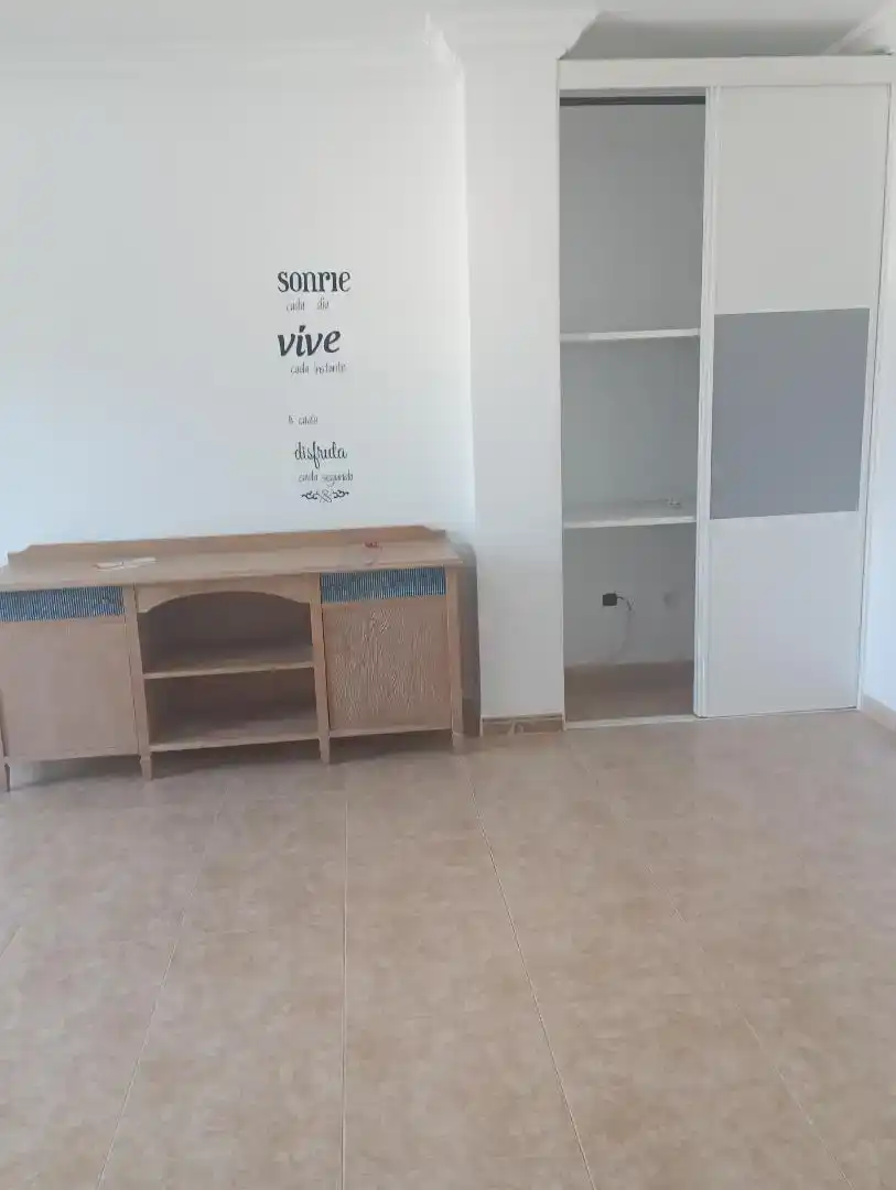 Wohnzimmer von Erdgeschoss zur Miete in Madrid mit Klimaanlage und Ofen
