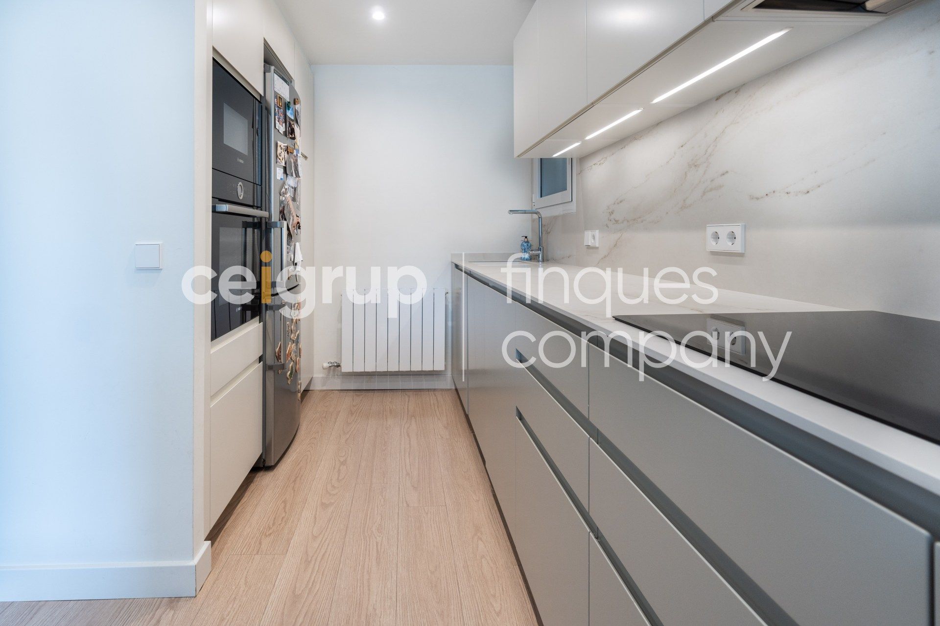 Kitchen of Flat for sale in Girona Capital  with Heating