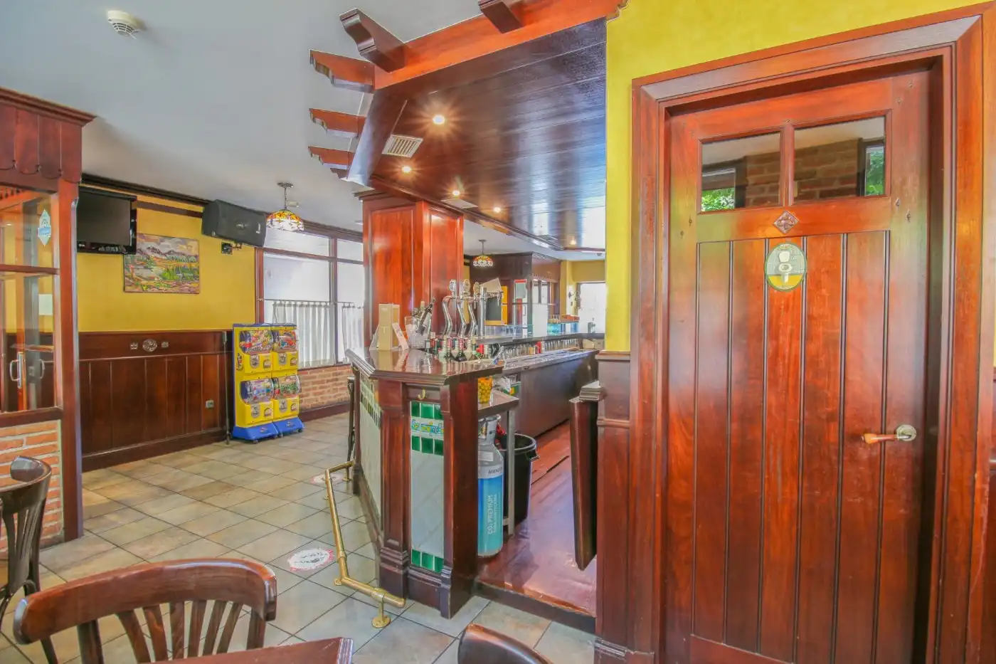 Commercial properties for sale in Aretxabaleta  with Air Conditioner and Furnished
