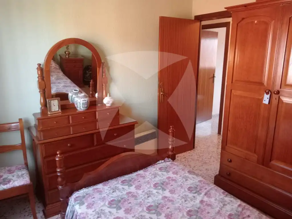 Dormitori de Pis en venda en Badajoz amb Aire condicionat, Terrassa i Moblat
