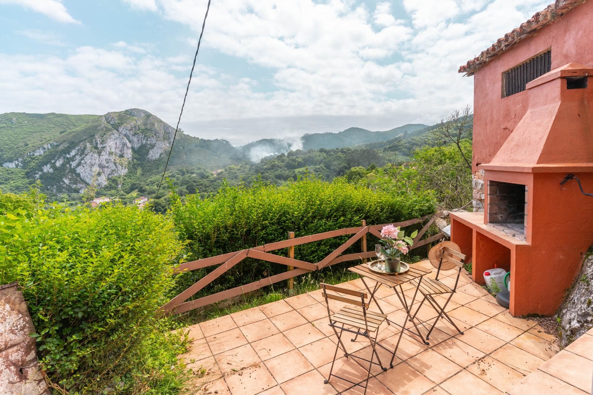 Casa adosada en venda a  CANTAYU, EL, 148, San Claudio - Trubia - Las Caldas