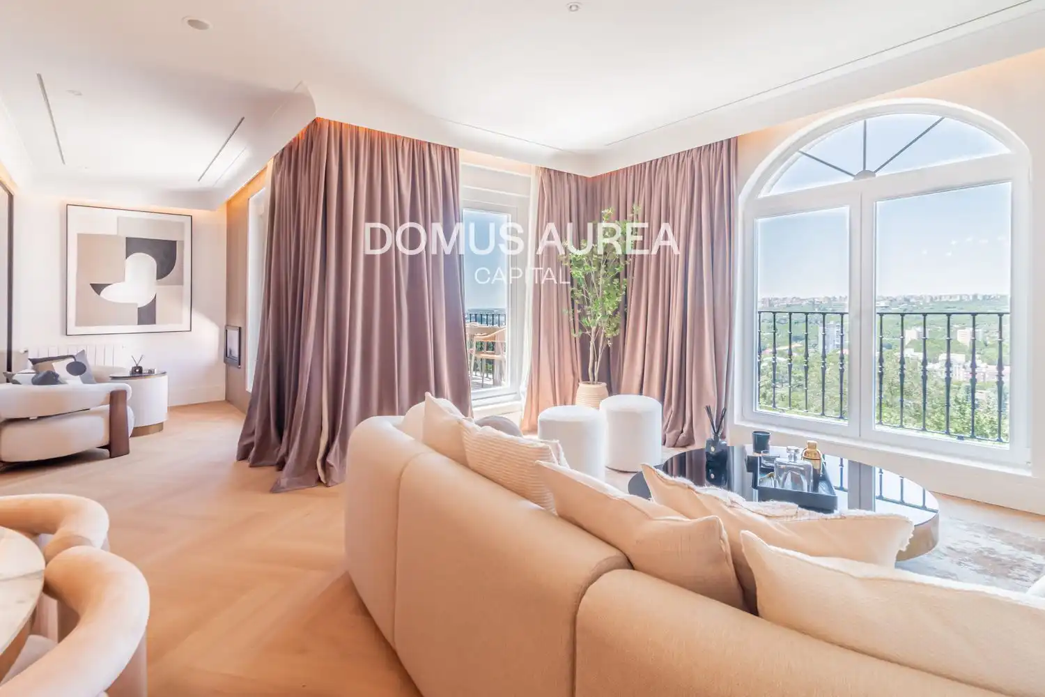 Living room of Attic for rent in Madrid  with Air Conditioner, Heating and Parquet flooring