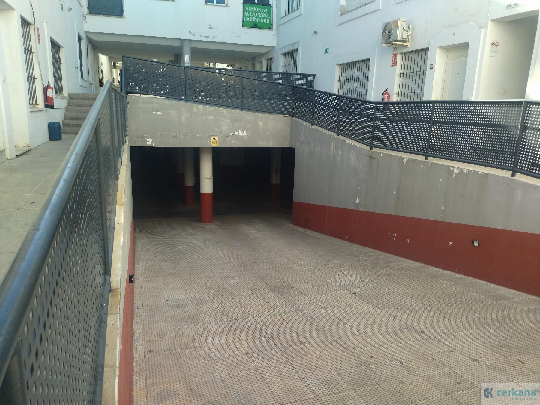 Aparcament de Estudi en venda en Sanlúcar la Mayor amb Aire condicionat i Traster