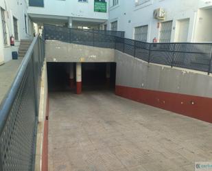 Aparcament de Estudi en venda en Sanlúcar la Mayor amb Aire condicionat i Traster