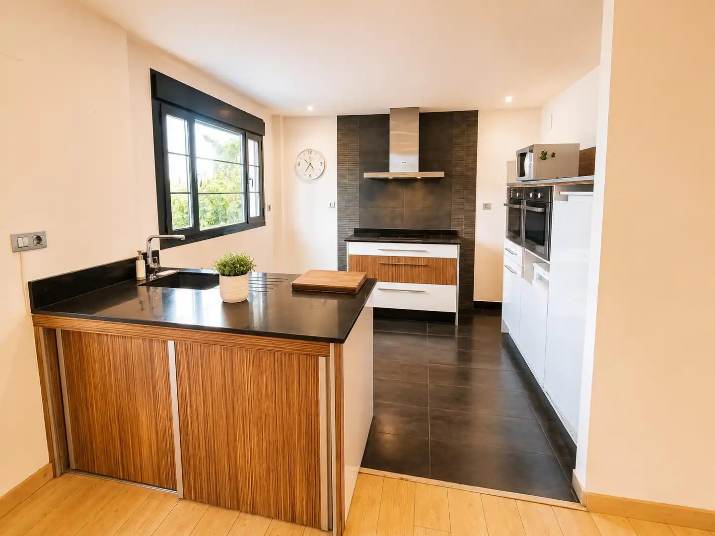 Cocina de Casa o chalet en venta en Granada con Piscina