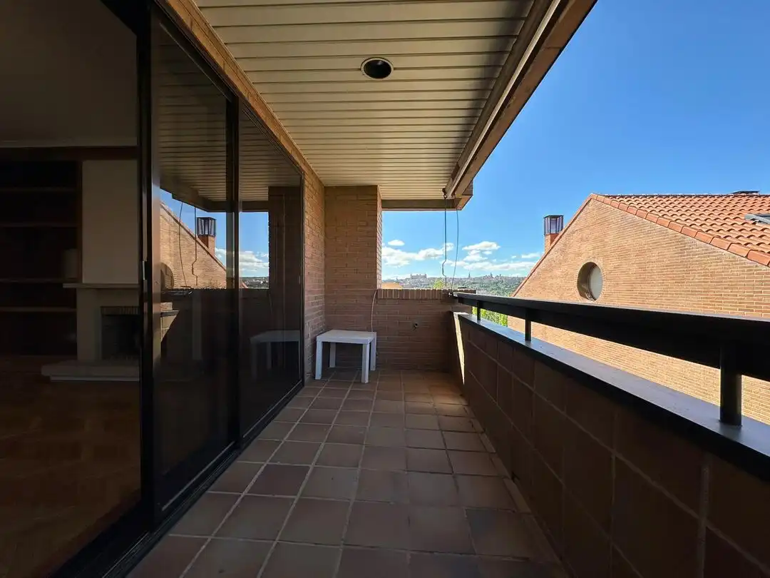 Terrasse von Wohnung zum Verkauf in Toledo mit Klimaanlage, Heizung und Privatgarten