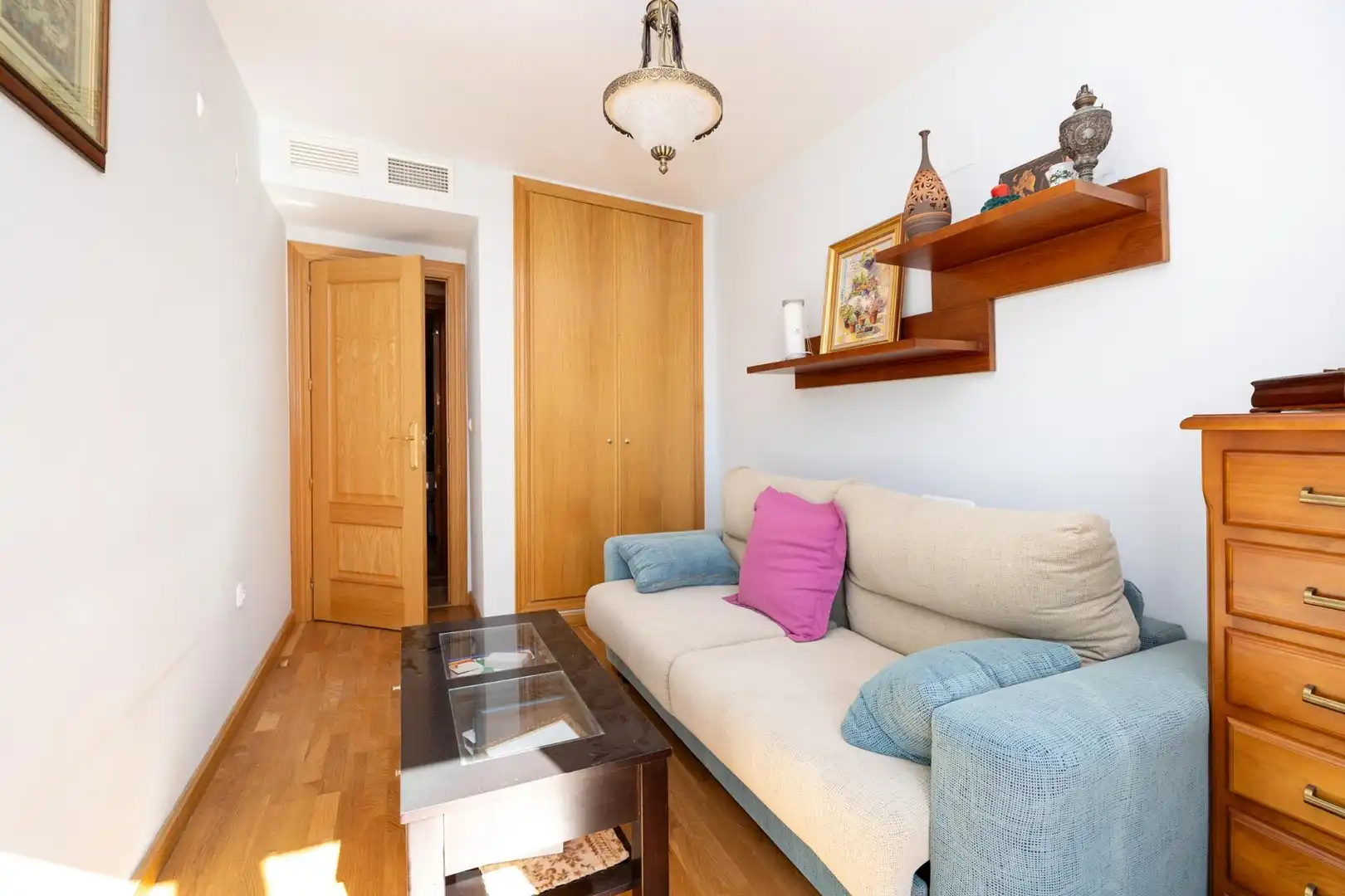 Sala de estar de Piso en venta en Granada con Aire acondicionado, Calefacción y Terraza
