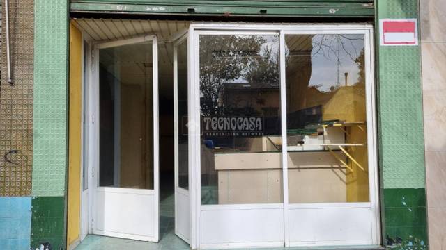 Local comercial en Venta en Calle de José Oto en La Jota