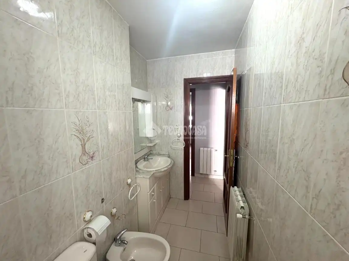 Badezimmer von Wohnung zum Verkauf in Boadilla del Monte