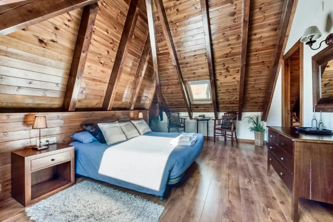 Bedroom of Flat for rent in Vielha e Mijaran  with Heating, Parquet flooring and Furnished