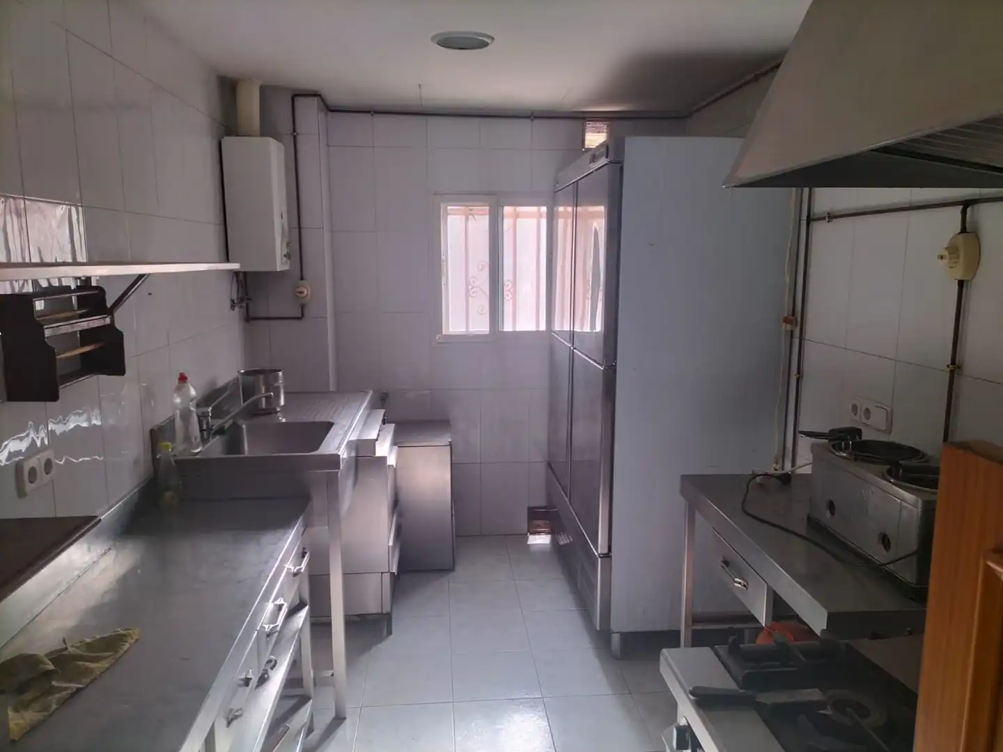 Cocina de Local en venta en Madrid con Aire acondicionado