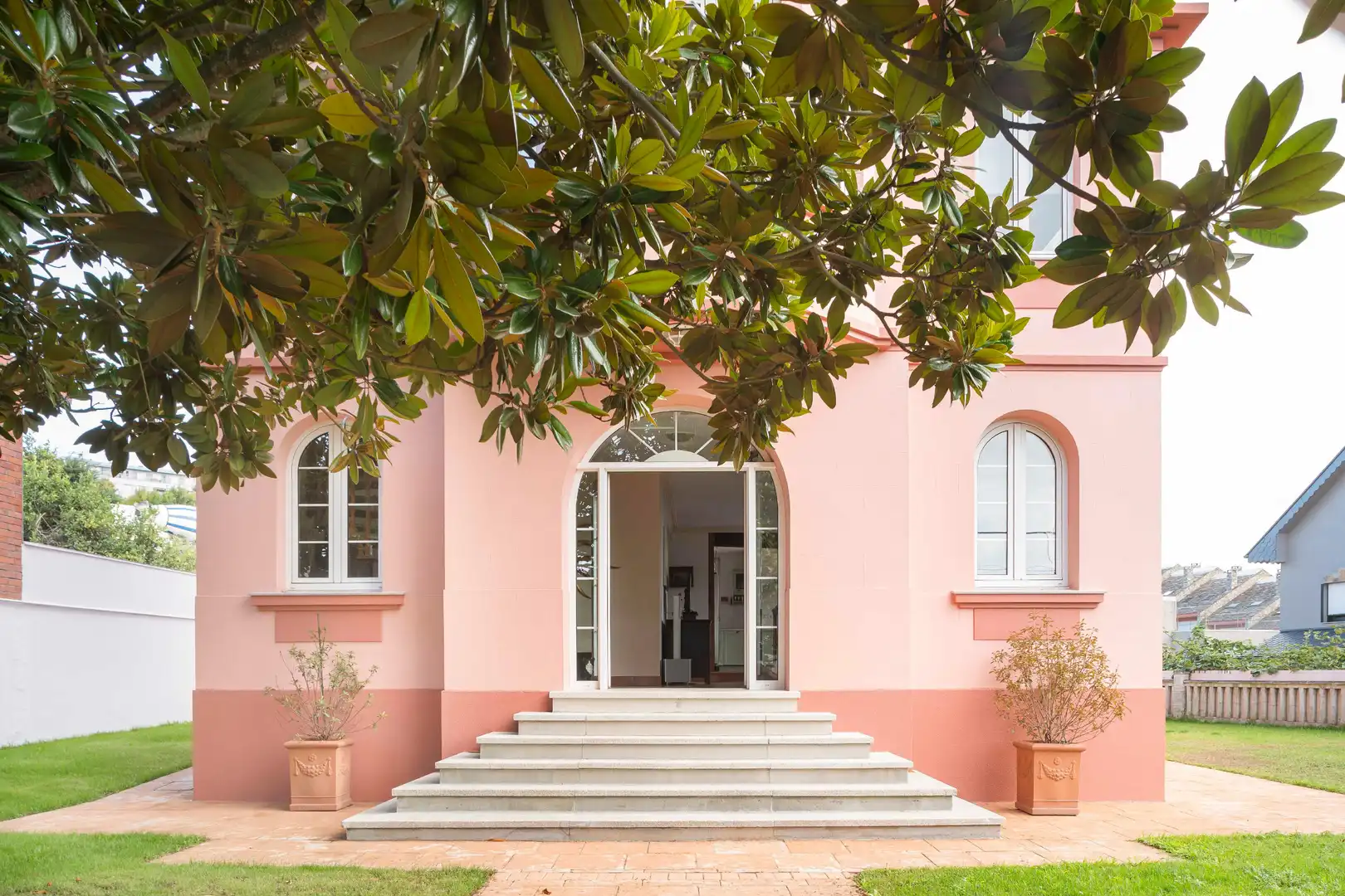Vista exterior de Casa o chalet en venta en A Coruña Capital  con Calefacción, Jardín privado y Parquet