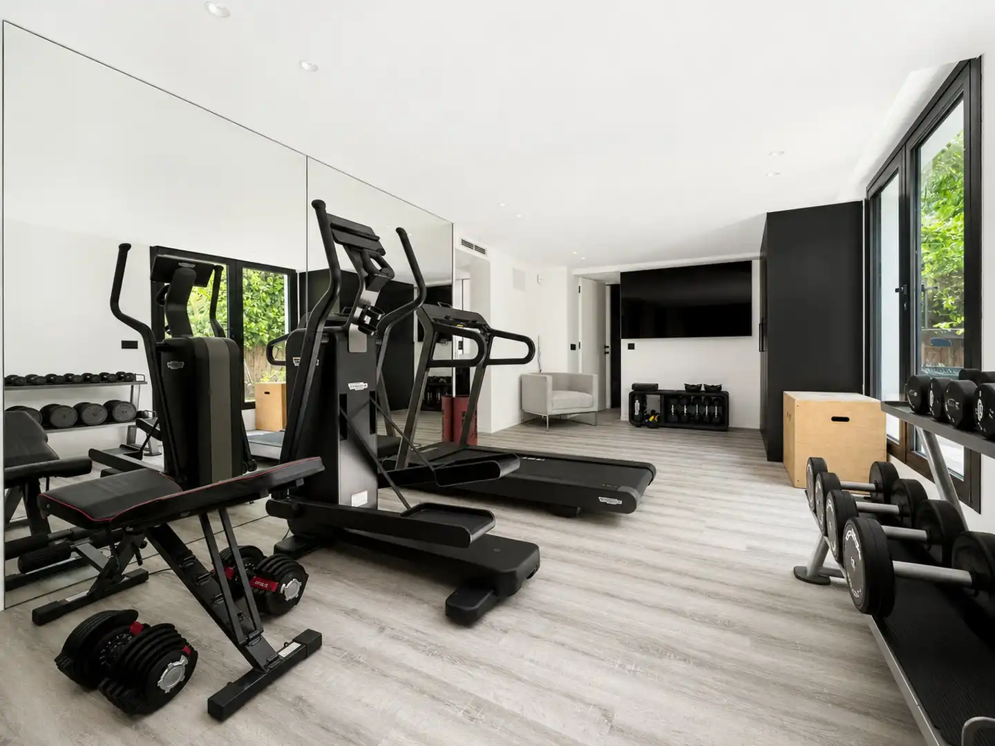 Sala d'estar de Casa o xalet en venda en Marbella amb Aire condicionat, Jardí privat i Terrassa