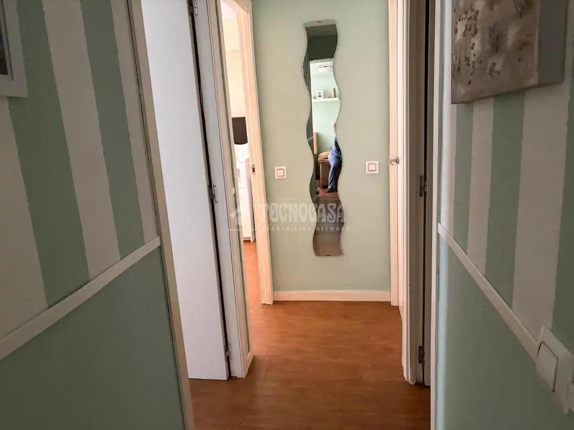 Flat for sale in Sevilla  with Air Conditioner