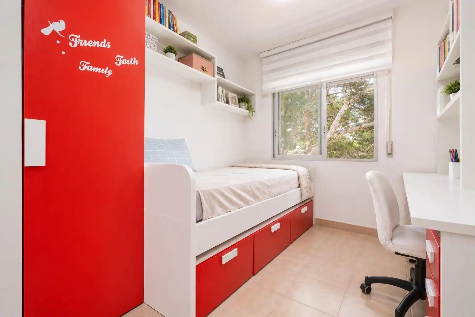 Bedroom of Flat for sale in Capdepera