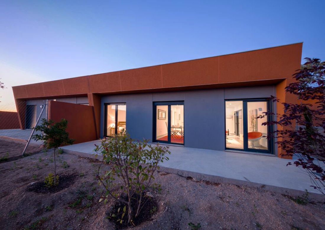Vista exterior de Casa adosada en venta en Vegas de Matute con Calefacción, Jardín privado y Horno