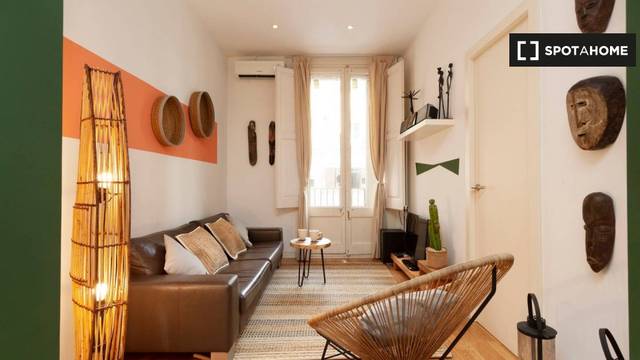 Piso en Alquiler en El Poble Sec - Parc de Montjuïc