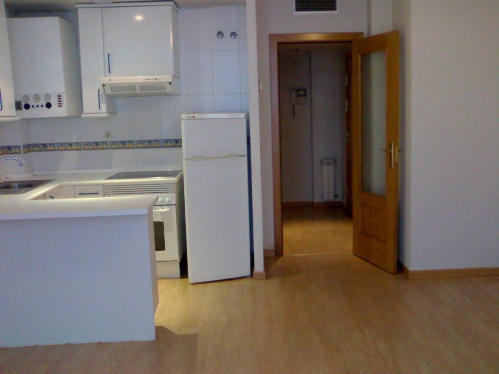 Kitchen of Flat to rent in  Madrid Capital  with Storage room