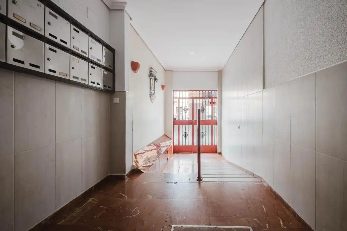 Piso en venta en Sevilla con Aire acondicionado, Calefacción y Trastero