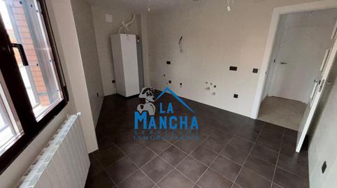 Foto 4 de Casa adosada en venta en La Gineta, Albacete