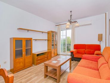 Piso con balcón en venta en Calle ARRAYANES 4