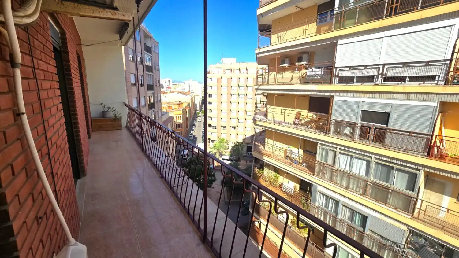 Vista exterior de Piso de alquiler en Castellón de la Plana / Castelló de la Plana con Aire acondicionado y Terraza