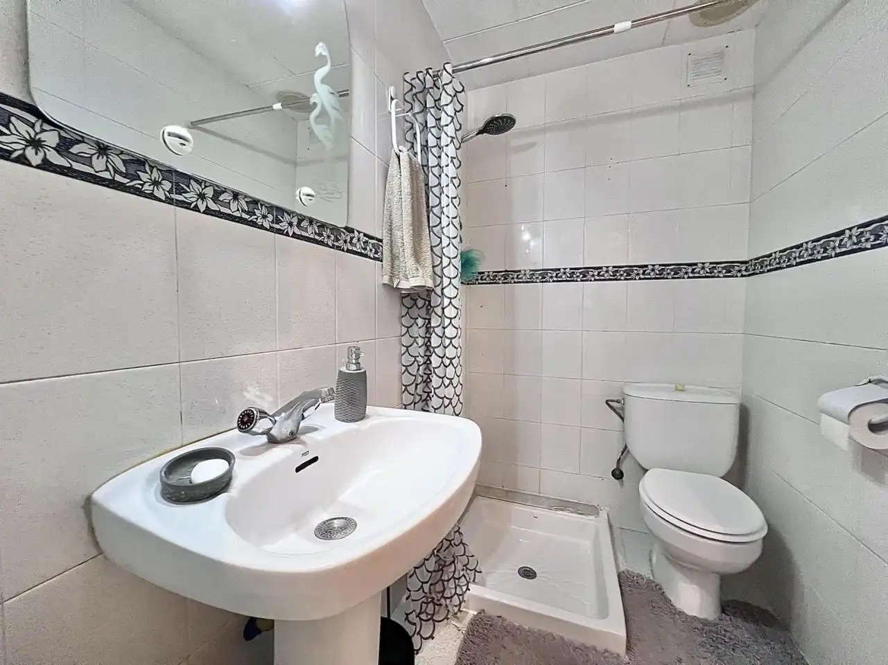 Bany de Casa o xalet en venda en Terrassa amb Calefacció i Terrassa