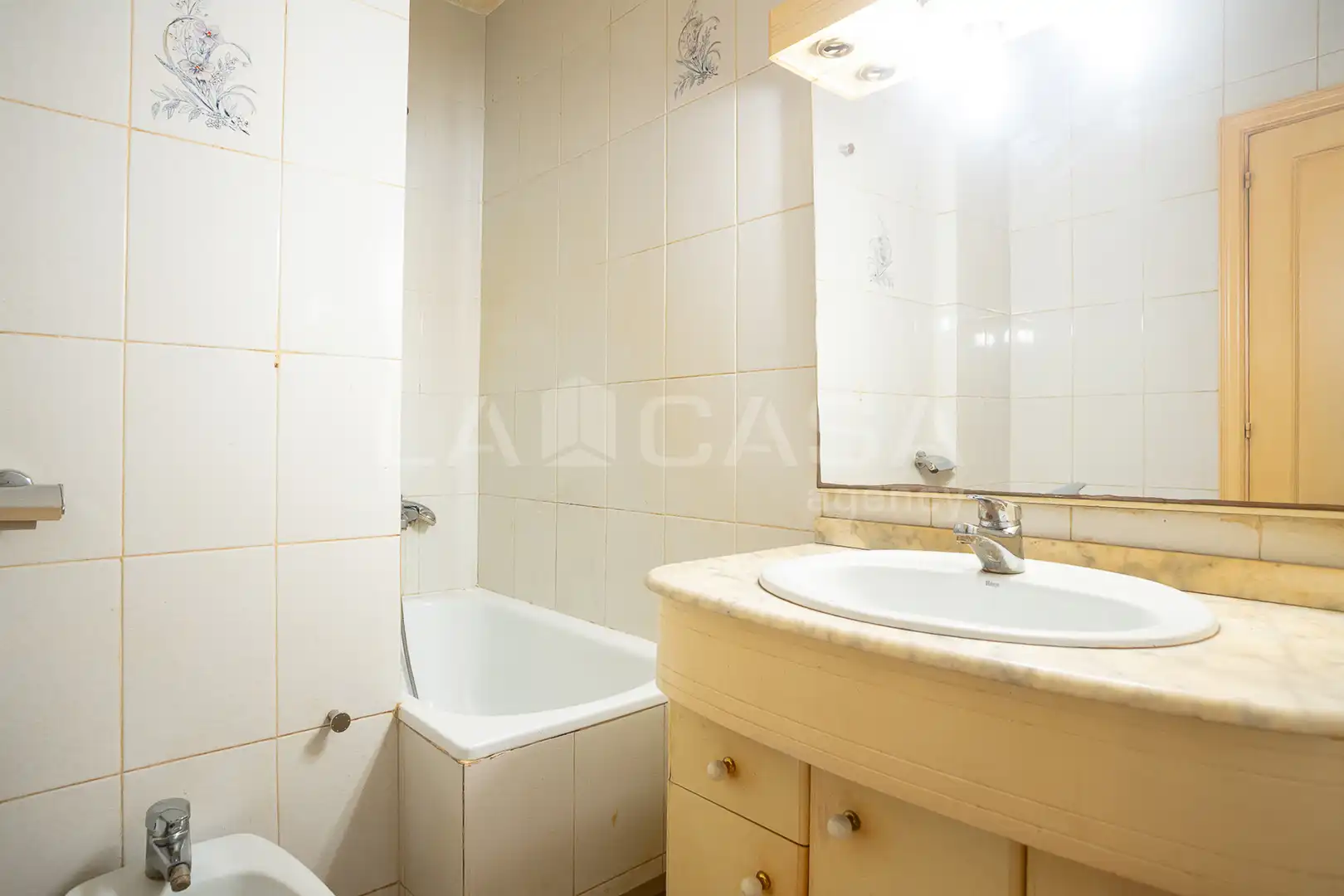 Bathroom of Attic for sale in Barcelona  with Terrace and Balcony