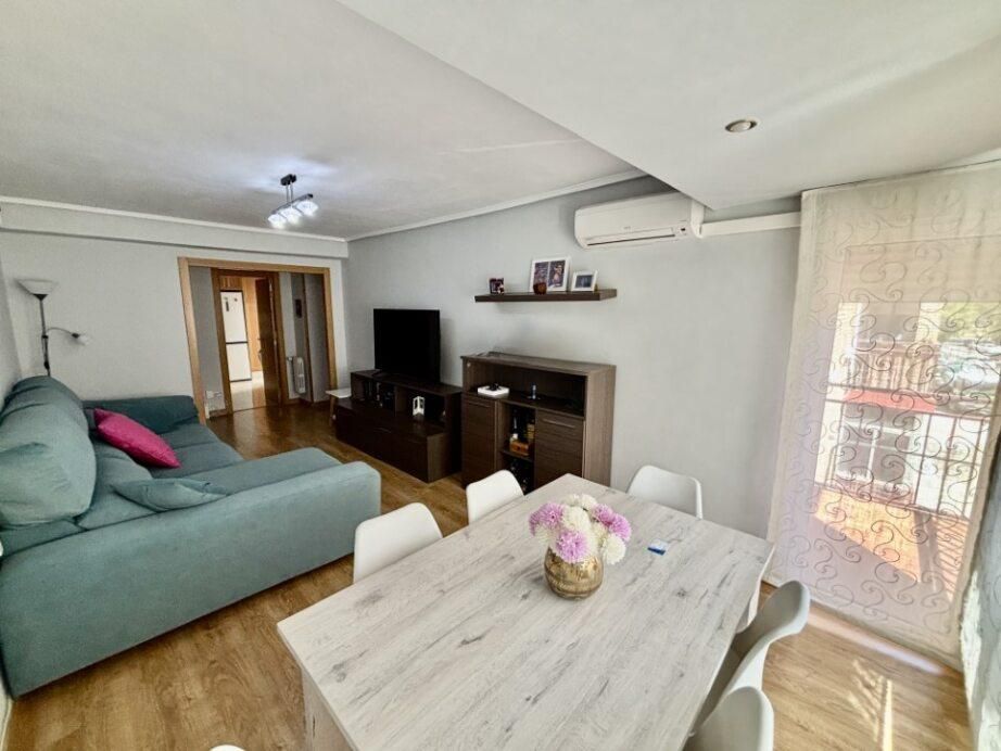 Sala d'estar de Pis en venda en  Zaragoza Capital amb Aire condicionat, Calefacció i Terrassa