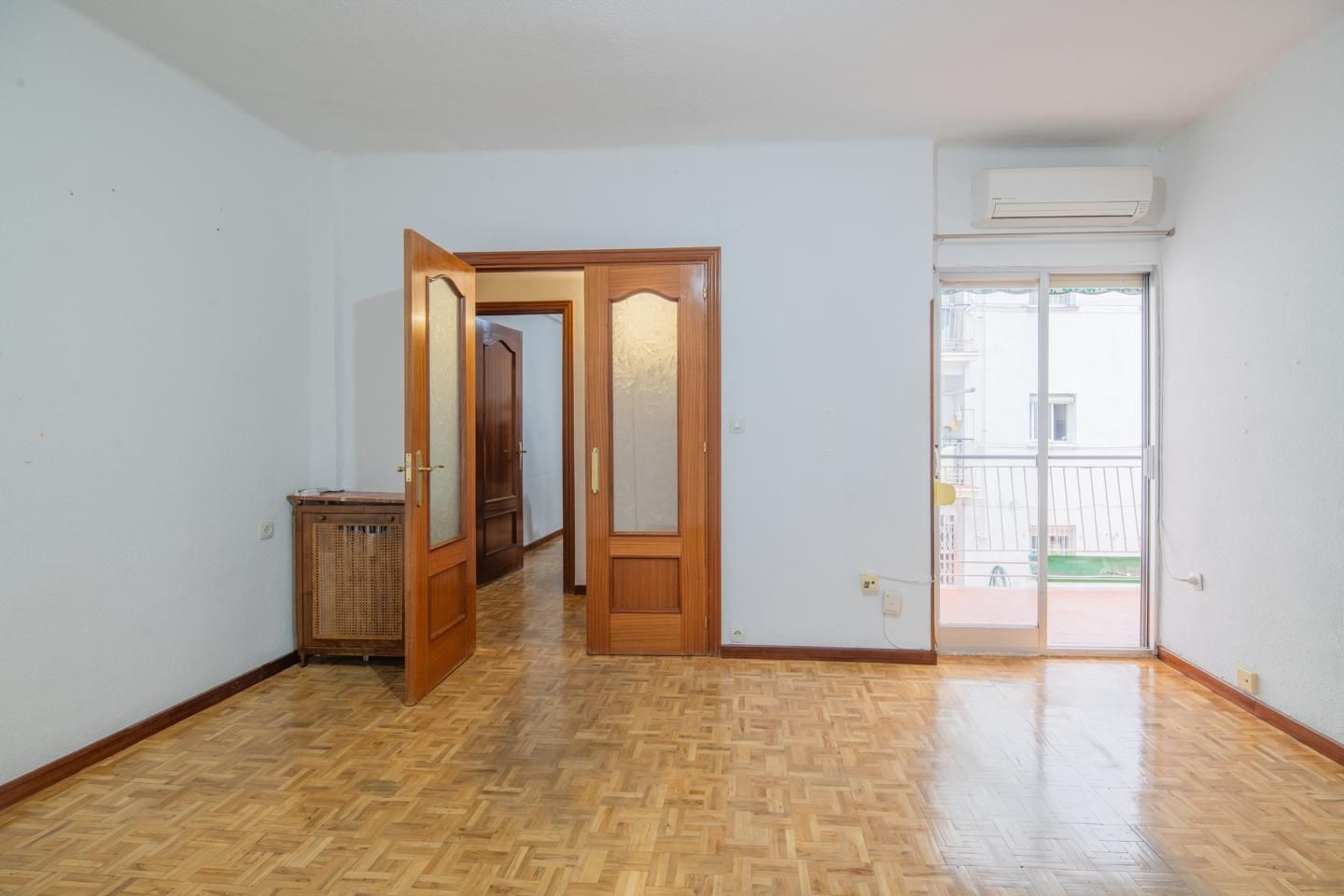 Flat for sale in  Madrid Capital  with Air Conditioner, Heating and Terrace