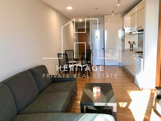 Exterior view of Flat for sale in L'Hospitalet de Llobregat  with Air Conditioner, Heating and Parquet flooring